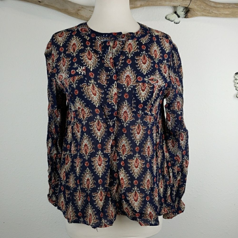 Sun & Shadows navy blue paisley boho top
